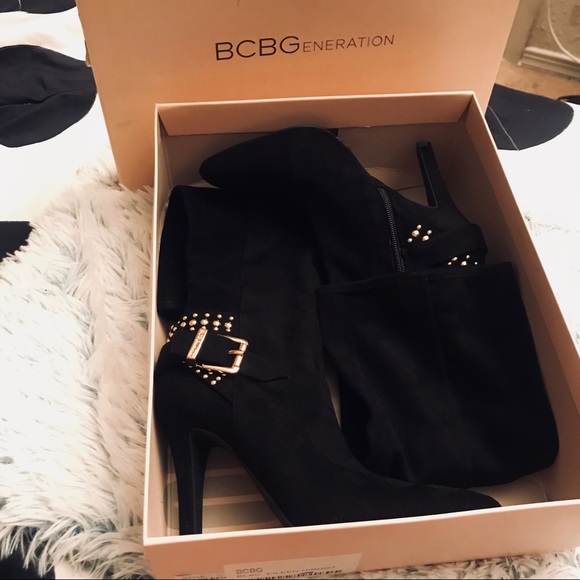 BCBGeneration Eileen Pointed Toe Knee High Boot 6 - Picture 4 of 8